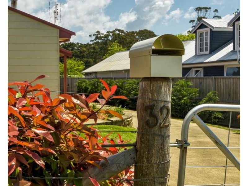 32 Hill Street, Bundanoon NSW 2578