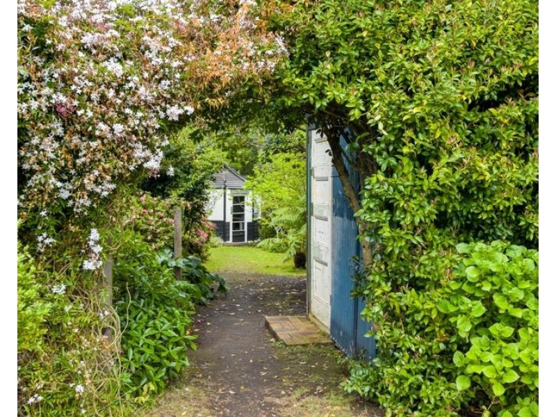 2 Nicholas Avenue, Bundanoon NSW 2578