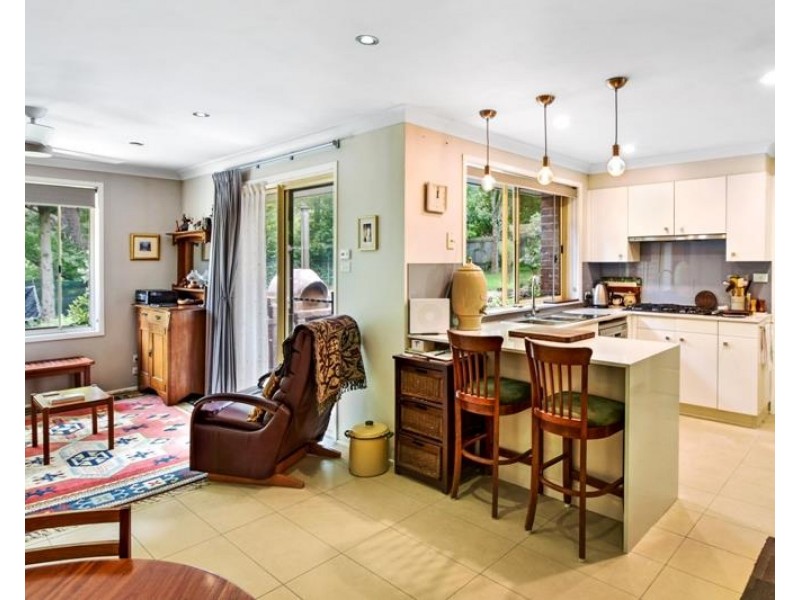 6 Birriga Avenue, Bundanoon NSW 2578