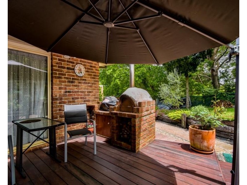 6 Birriga Avenue, Bundanoon NSW 2578