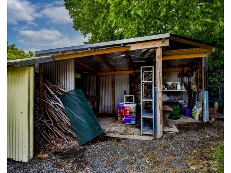 6 Birriga Avenue, Bundanoon NSW 2578