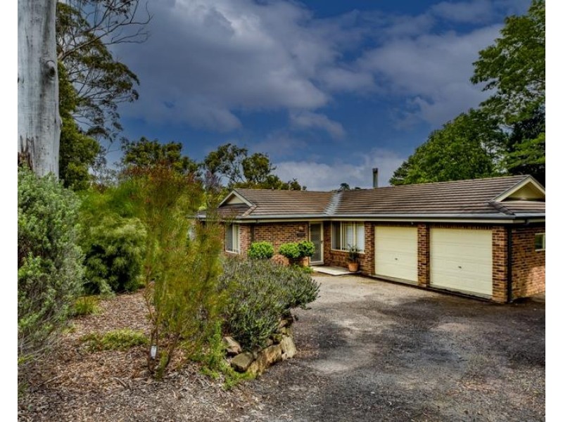 6 Birriga Avenue, Bundanoon NSW 2578