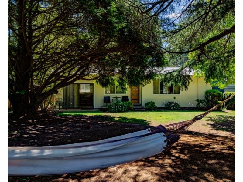 19 Sydney Street, Wingello NSW 2579