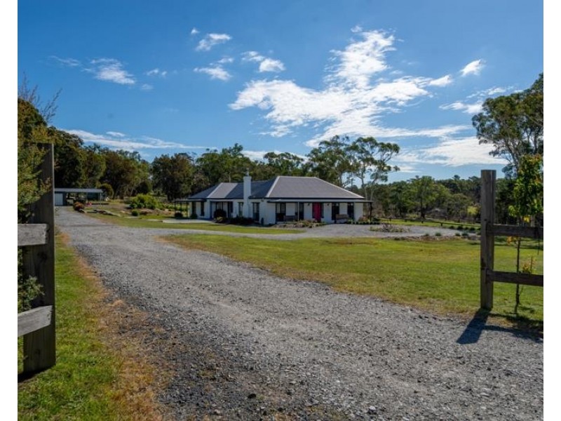 4 Bumballa Street, Tallong NSW 2579