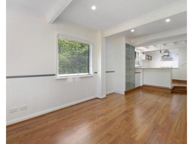 12 Ella Street, Bundanoon NSW 2578