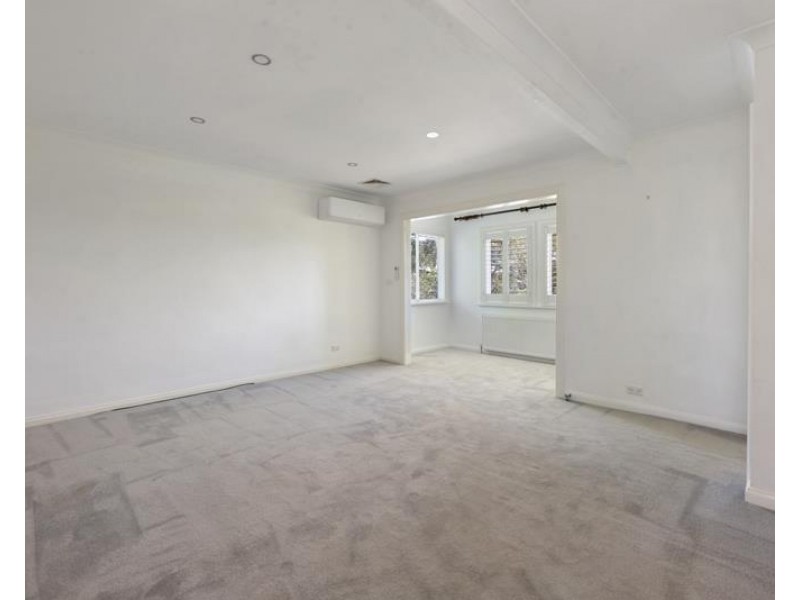 12 Ella Street, Bundanoon NSW 2578