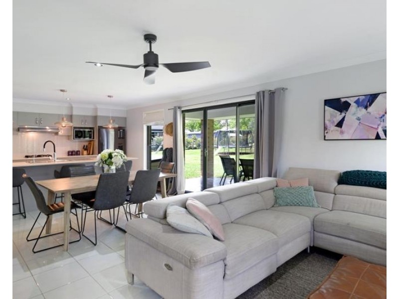 2 Bamburgh Place, Bundanoon NSW 2578