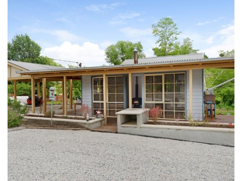 88 Caoura Road, Tallong NSW 2579