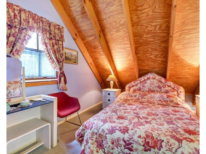 8 Davys Lane, Wingello NSW 2579