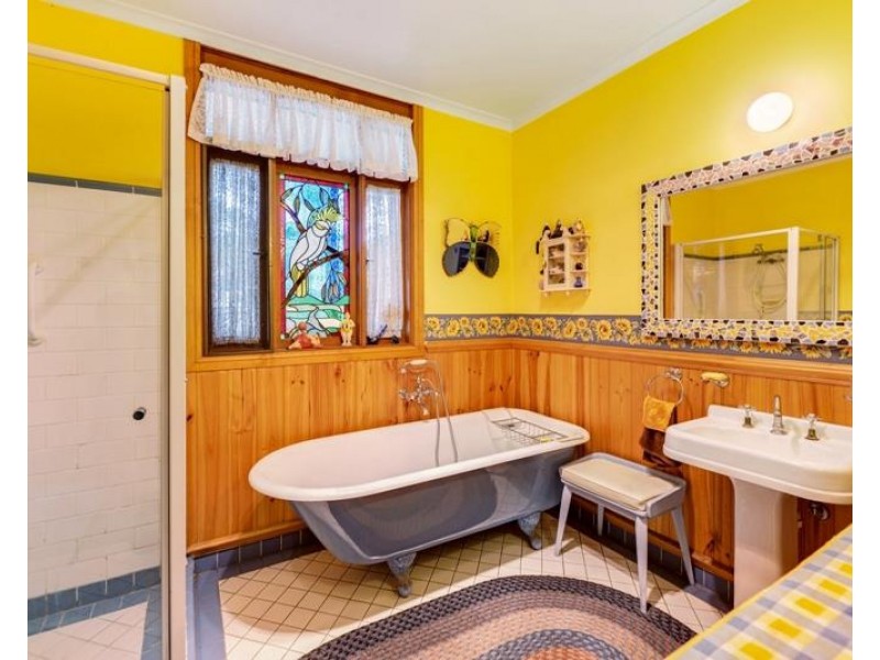 8 Davys Lane, Wingello NSW 2579