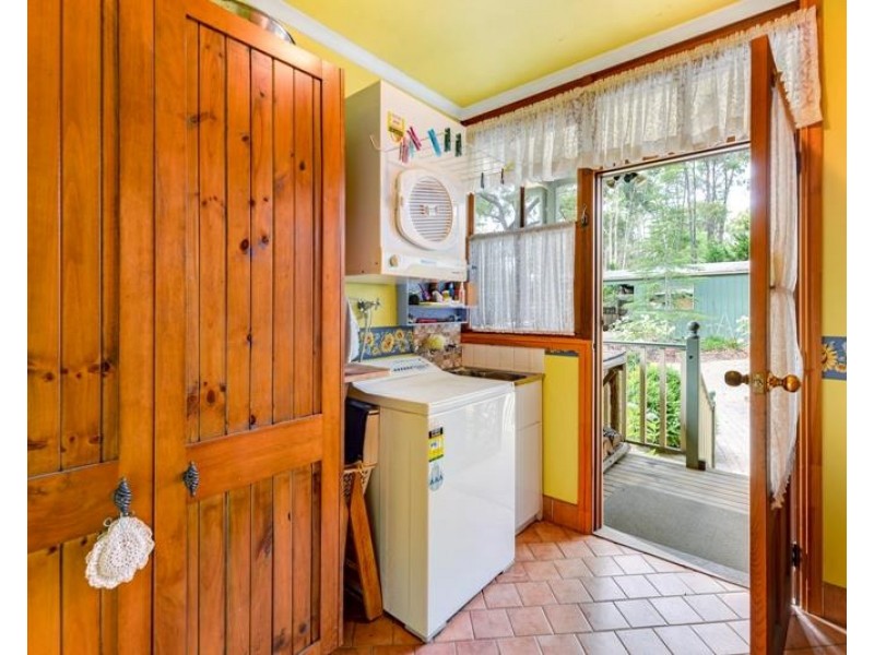 8 Davys Lane, Wingello NSW 2579