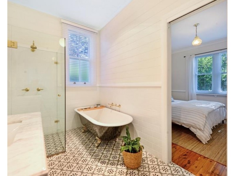 197 Railway Avenue, Bundanoon NSW 2578