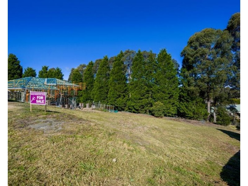 14 Rochester  Drive, Bundanoon NSW 2578