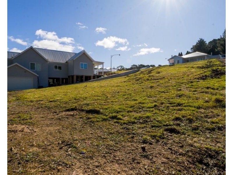14 Rochester  Drive, Bundanoon NSW 2578