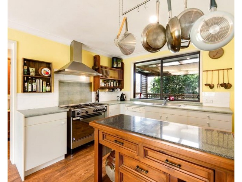 246 Caoura Road, Tallong NSW 2579