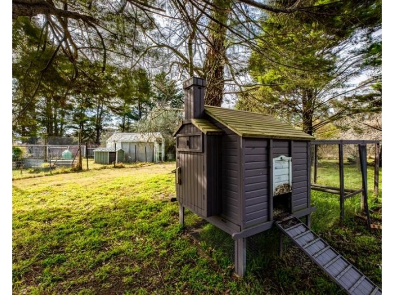 246 Caoura Road, Tallong NSW 2579