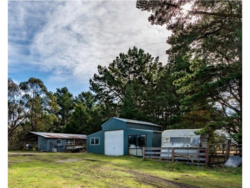 246 Caoura Road, Tallong NSW 2579