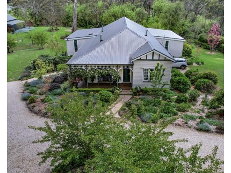 2 Ferndale Road, Bundanoon NSW 2578