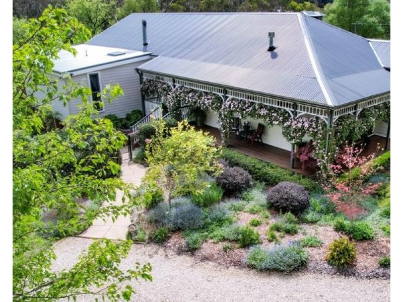 2 Ferndale Road, Bundanoon NSW 2578