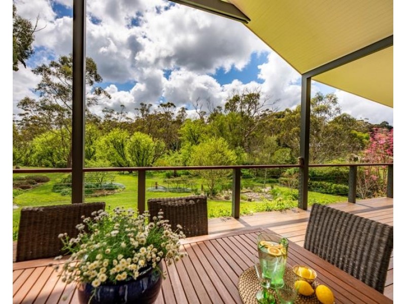 2 Ferndale Road, Bundanoon NSW 2578