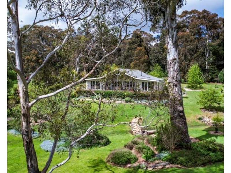 2 Ferndale Road, Bundanoon NSW 2578