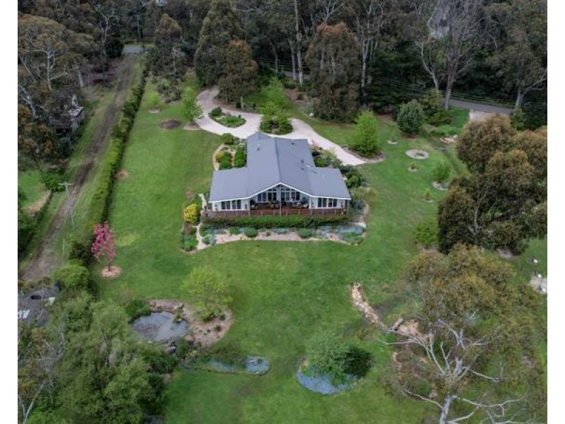 2 Ferndale Road, Bundanoon NSW 2578