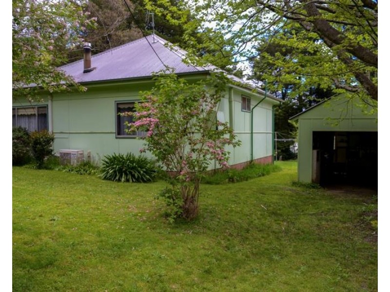 16 Birriga Avenue, Bundanoon NSW 2578