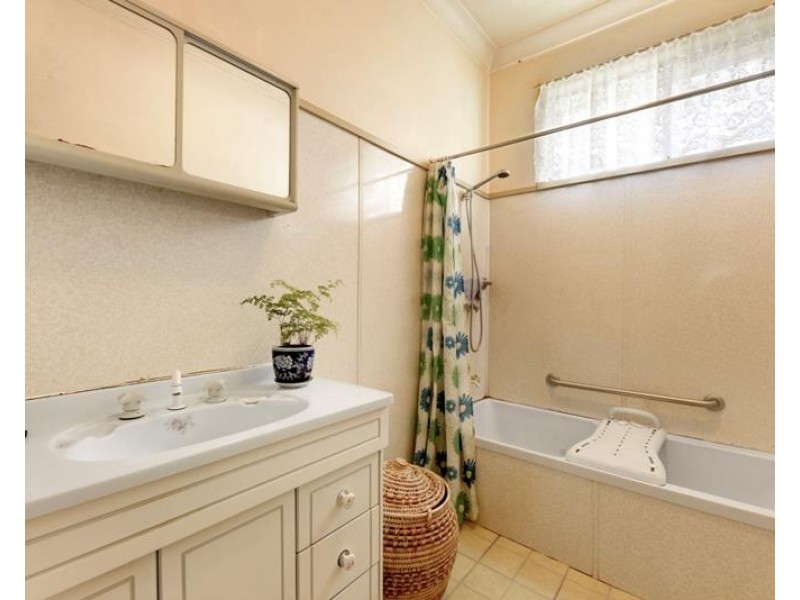 16 Birriga Avenue, Bundanoon NSW 2578