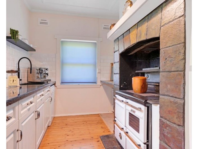 16 Penrose Road, Bundanoon NSW 2578