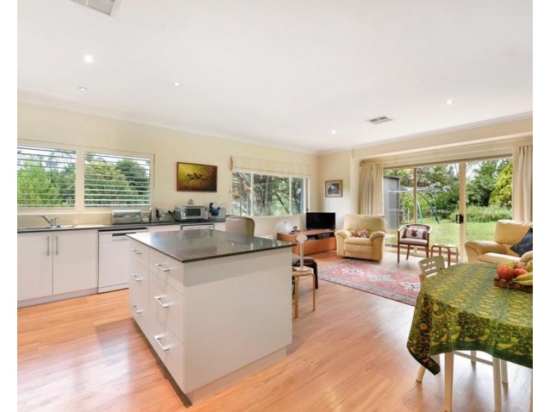 27 Birch Park Road, Bundanoon NSW 2578