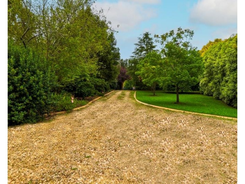 27 Birch Park Road, Bundanoon NSW 2578