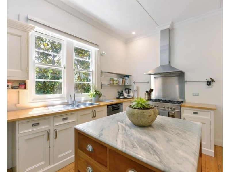 16 Church Street, Bundanoon NSW 2578