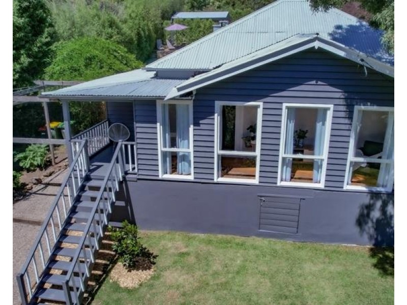81 Railway Avenue, Bundanoon NSW 2578