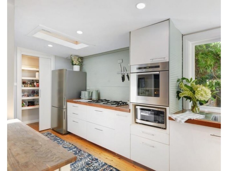 81 Railway Avenue, Bundanoon NSW 2578