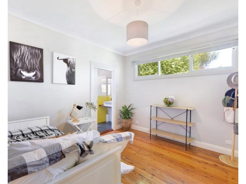 81 Railway Avenue, Bundanoon NSW 2578