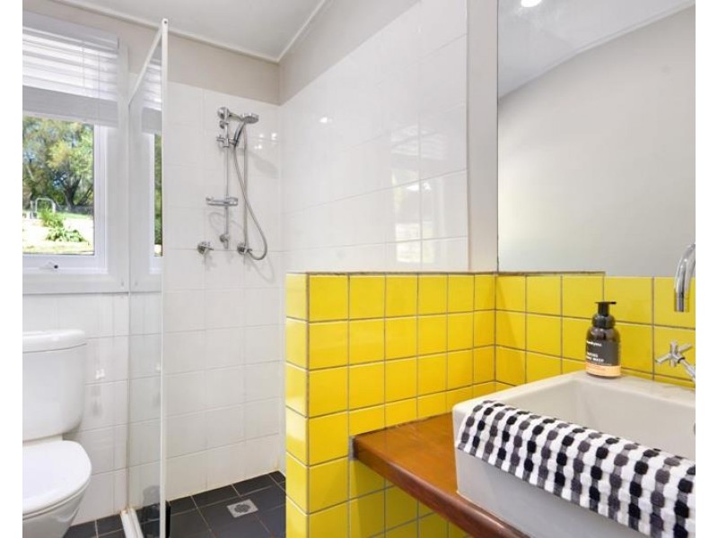 81 Railway Avenue, Bundanoon NSW 2578