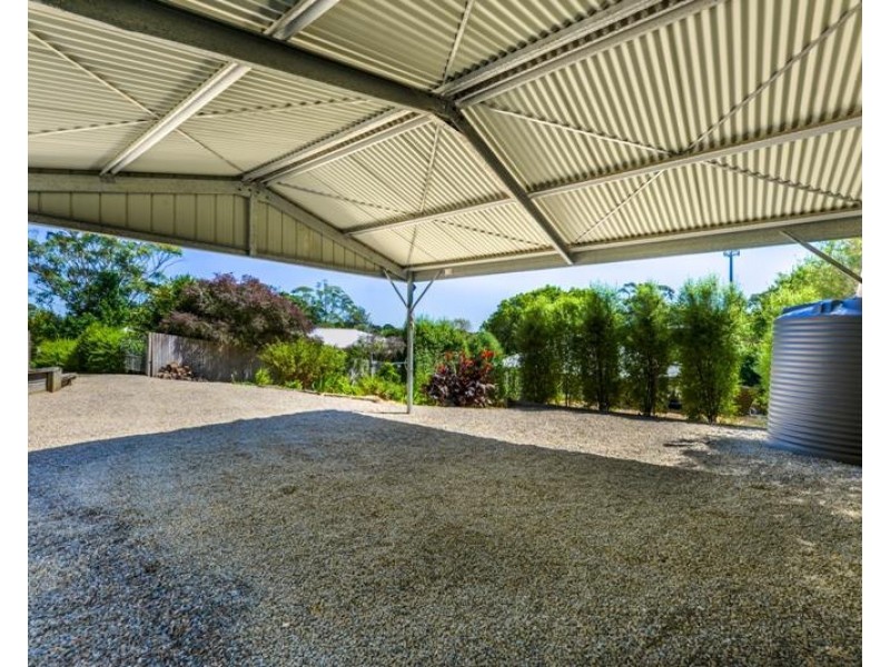 81 Railway Avenue, Bundanoon NSW 2578