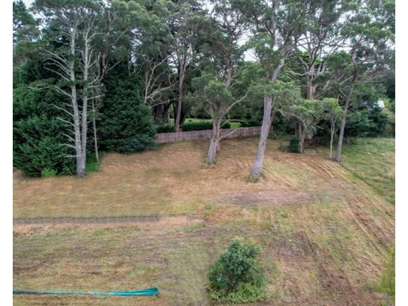 15 Rochester  Drive, Bundanoon NSW 2578