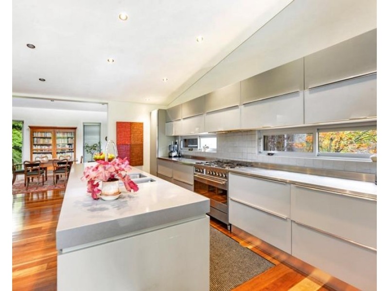 6 William Street, Bundanoon NSW 2578