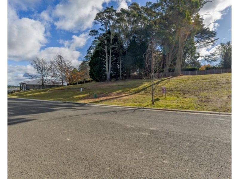 17 Rochester Drive, Bundanoon NSW 2578