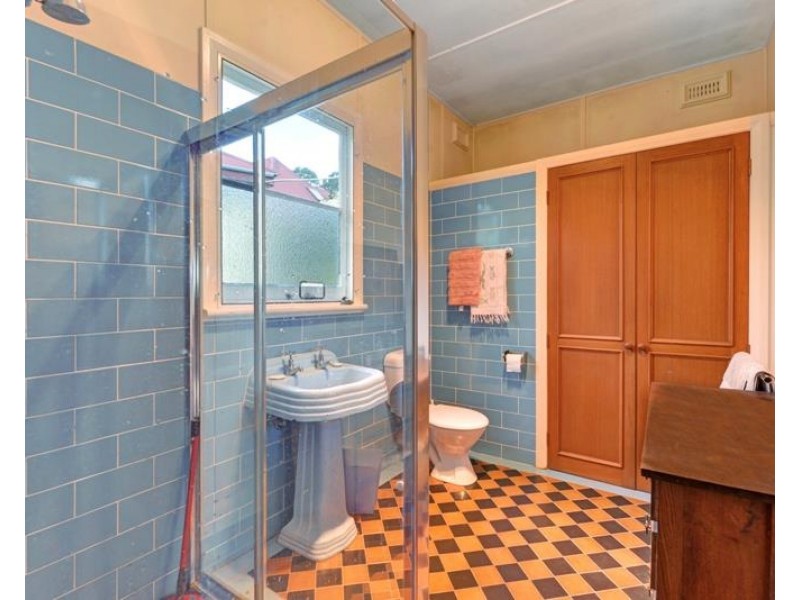 73 Railway Avenue, Bundanoon NSW 2578