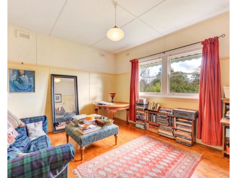 73 Railway Avenue, Bundanoon NSW 2578