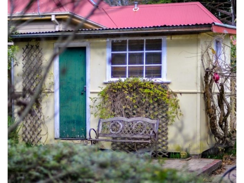 73 Railway Avenue, Bundanoon NSW 2578