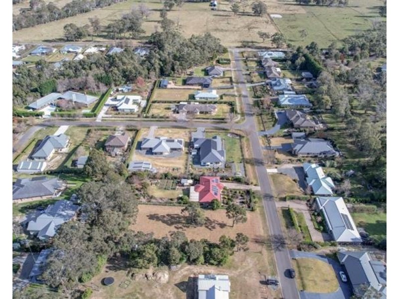 14 Bamburgh Place, Bundanoon NSW 2578