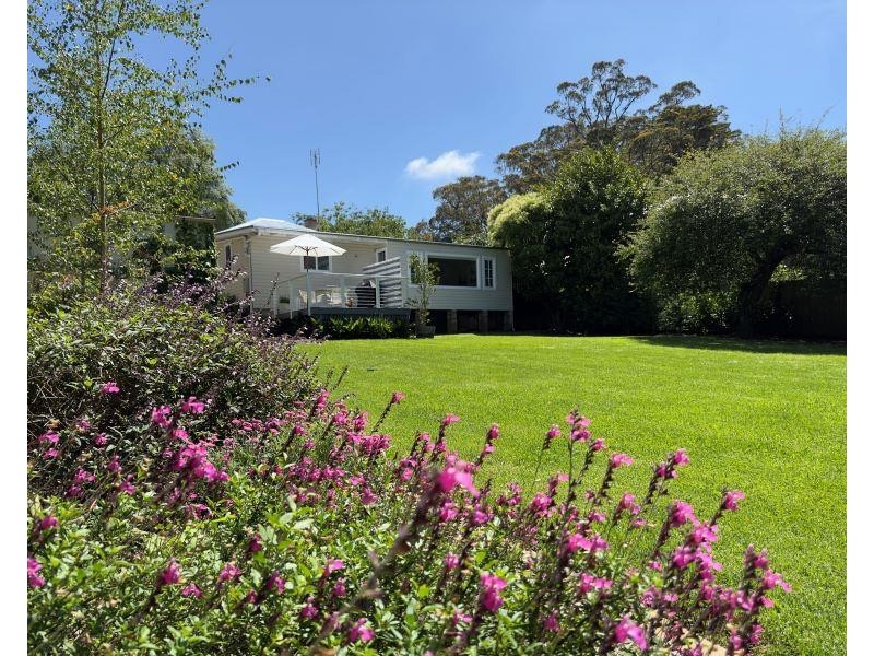 197 Railway Avenue, Bundanoon NSW 2578