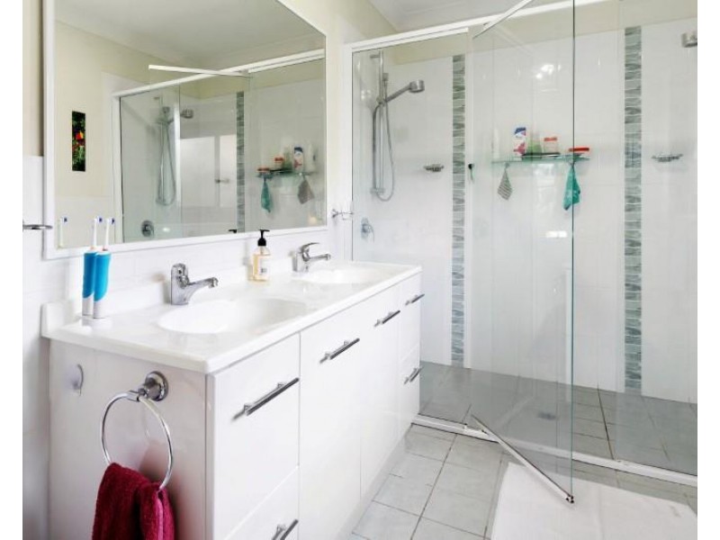 4 Lodge Lane, Bundanoon NSW 2578