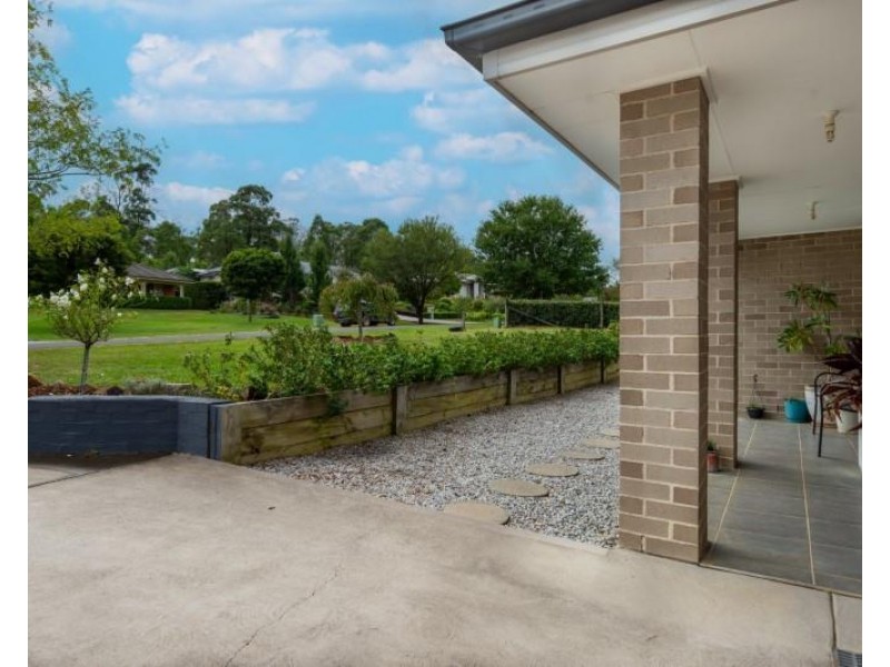 2 Bamburgh Place, Bundanoon NSW 2578