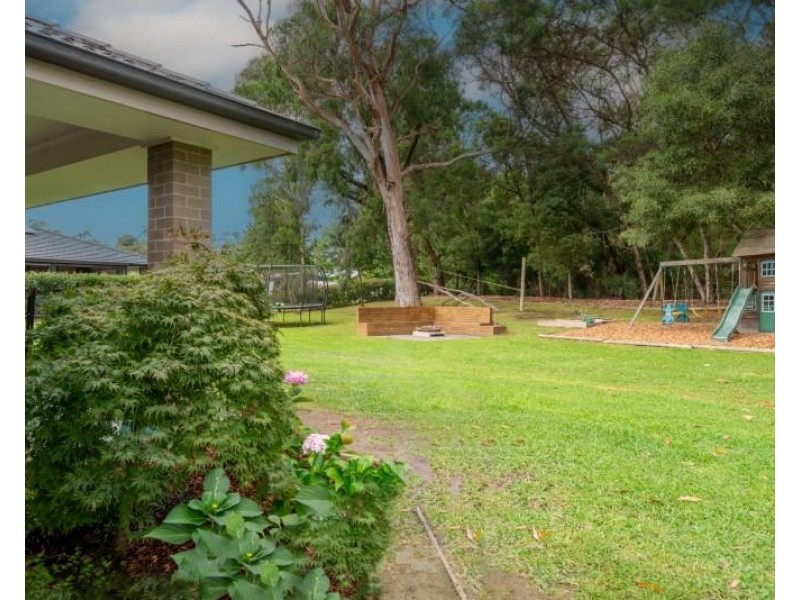 2 Bamburgh Place, Bundanoon NSW 2578
