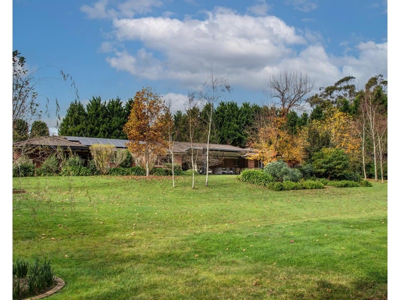 64 Blue Gum Road, Bundanoon NSW 2578