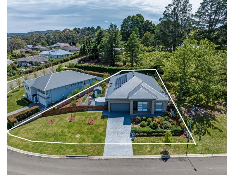 9 Rochester Drive, Bundanoon NSW 2578